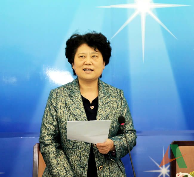 党委副书记、工会主席李萍发表热情洋溢的讲话，鼓励队员再接再厉，努力创造更好成绩